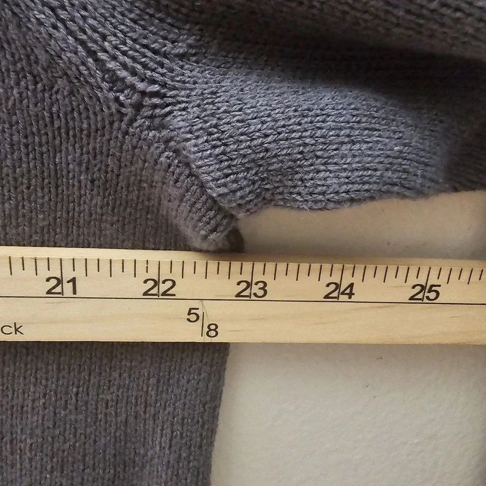 Torrid Women 1X Gray Sweater Zipper Detail Edgy Dark Academia Broken-in Knit Top